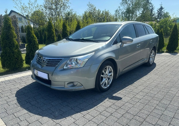 Toyota Avensis cena 28700 przebieg: 197420, rok produkcji 2011 z Bydgoszcz małe 497